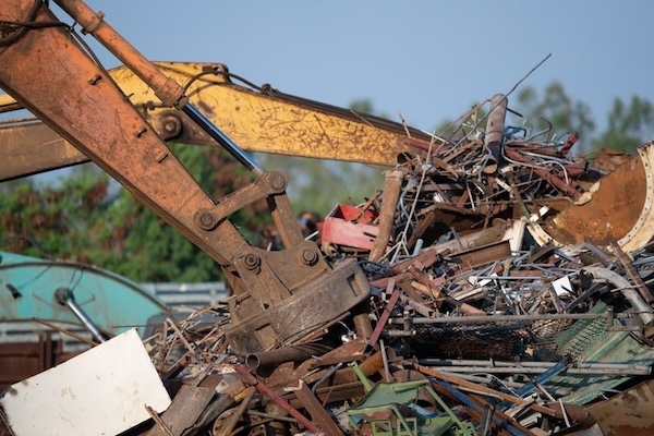 https://feltham-demolition.co.uk/wp-content/uploads/2024/07/Feltham-Demolition-metal-recycling.jpg