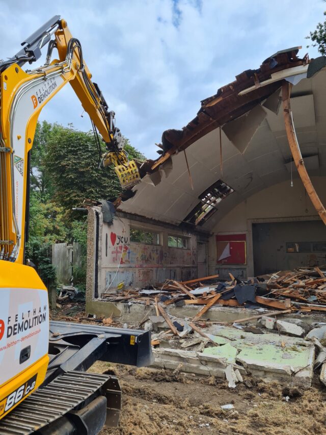 Our grab lorries kept the demolition site clear