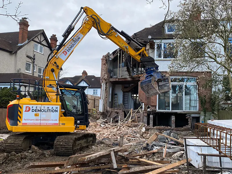 Residential-Demolition-Services-Windsor-Berkshire https://feltham-demolition.co.uk/wp-content/uploads/2025/10/Residential-Demolition-Services-Windsor-Berkshire.webp