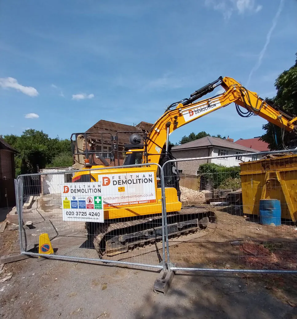 Why-choose-us-for-Commercial-Demoliton Windsor https://feltham-demolition.co.uk/wp-content/uploads/2025/10/Why-choose-us-for-Commercial-Demoliton-Windsor.webp