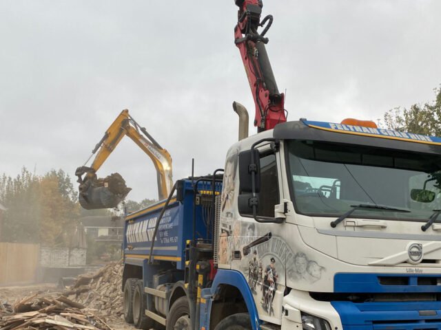 Grab Hire vs Skip Hire in Egham